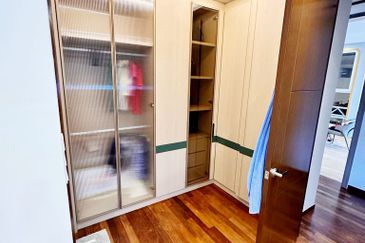 Queens Residences @ Queens Waterfront