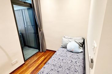 Queens Residences @ Queens Waterfront