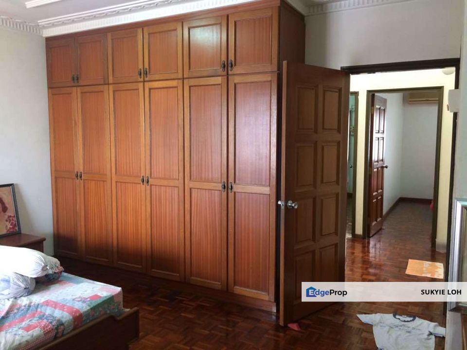 2 storey house at Taman Bukit Anggerik, Cheras, Selangor, Cheras