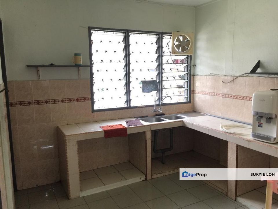 Single storey endlot house at Taman Klang Jaya for sale, Selangor, Klang