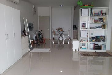 Suria Utama Townhouse