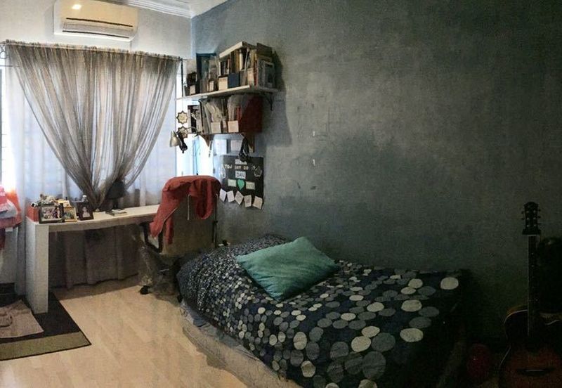 SL 6, Bandar Sungai Long