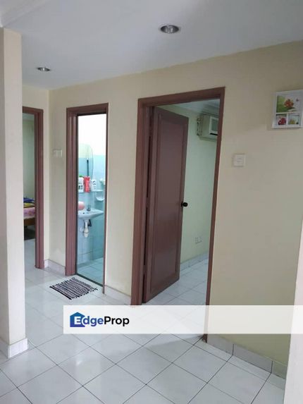 Miharja fasa 1 Flat For Sale Near Lrt low floor and reno, Kuala Lumpur, Cheras