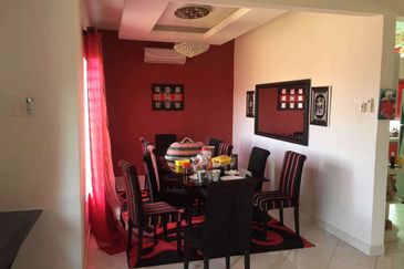 2sty house at Taman Melawati for sale, Hot location