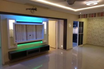 Impiana on the Waterfront