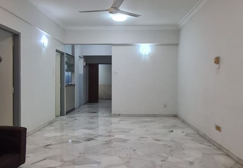 La Villas Condominium