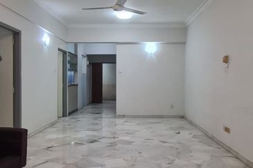 La Villas Condominium