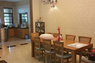 Hillside manor, anggerik eria, kota kemuning bungalow for sale