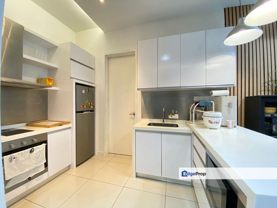 Eco sky 2 car park ecosky free hold 937 sq Fully fuinish 3 room, Kuala Lumpur, Jalan Ipoh