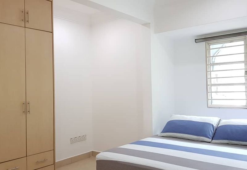 2 sty corner house at Bandar Sungai Long