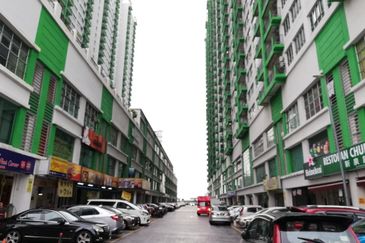 Parklane OUG Service Apartment