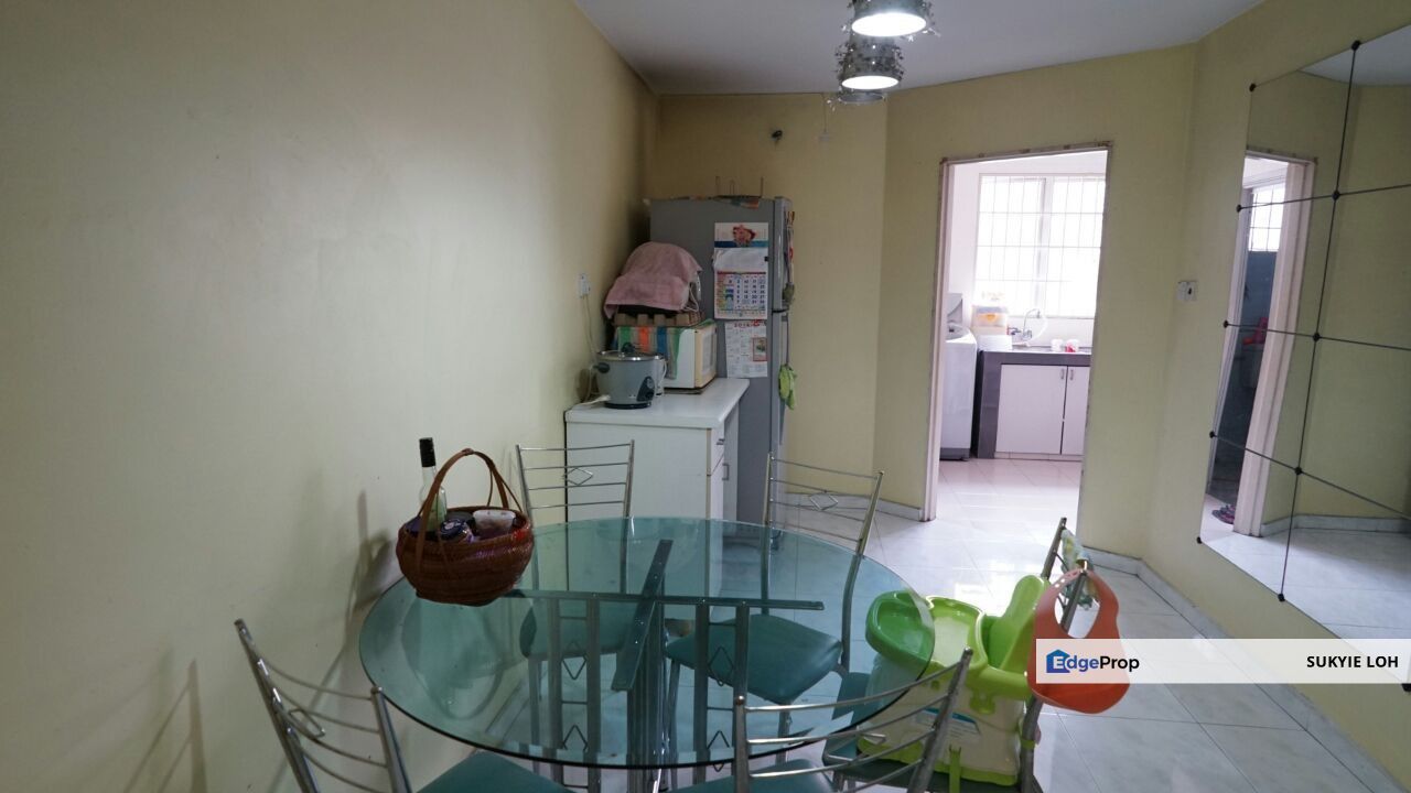 2 sty house at Taman Desaria pjs 5 for sale, Selangor, Petaling Jaya