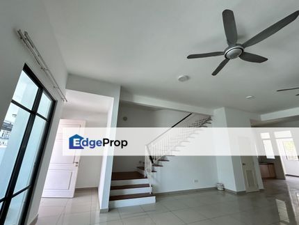 2 Storey  5R4B cradleton Eco Majestic Semenyih, Selangor, Semenyih