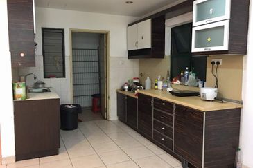 Pangsapuri Kristal (Crystal Tower), Taman Bukit Indah