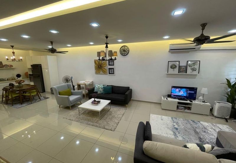 Parkfield Residences, Tropicana Heights