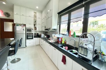 Parkfield Residences, Tropicana Heights