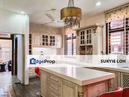 SEMI-D house Emerald heights Puncak Jalil, Seri Kembangan for sale, Selangor, Seri Kembangan