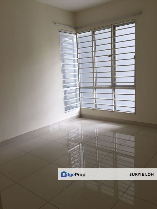 Atmosfera condo Puchong For sale, BELOW MARKET PRICE, Selangor, Puchong