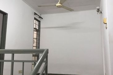 SL7, Bandar Sungai Long