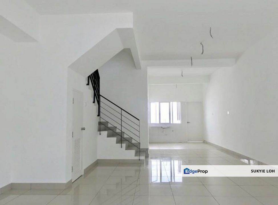 2 sty house Hayat Villa Jia Seri Kembangan, BELOW MARKET PRICE, Selangor, Seri Kembangan