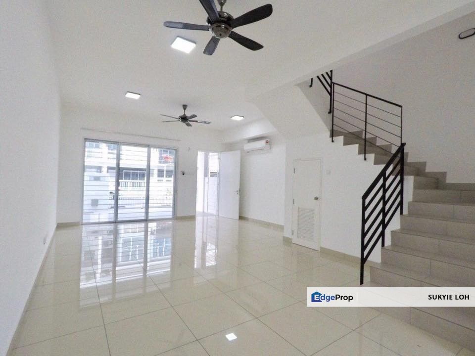 2 sty house Hayat Villa Jia Seri Kembangan, BELOW MARKET PRICE, Selangor, Seri Kembangan