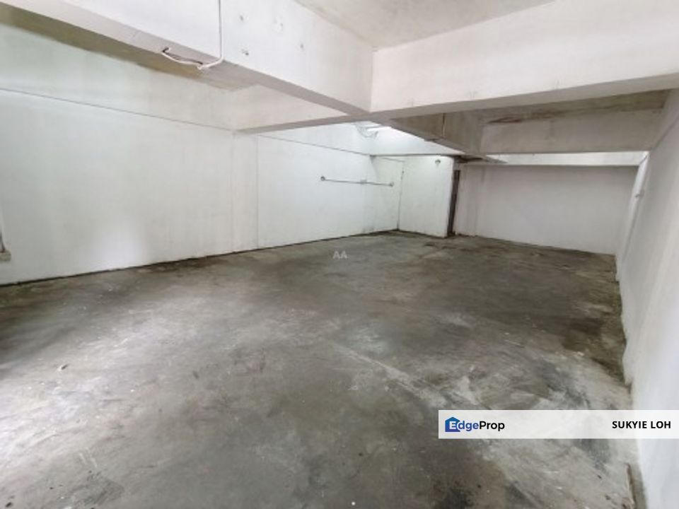 4 sty shop jalan ss, Balakong for sale 20x70, Selangor, Cheras