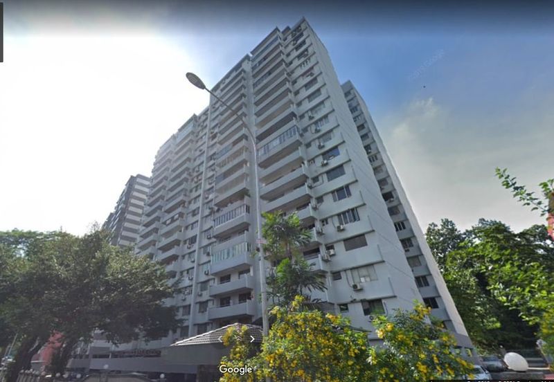 Most sensation tripleLevel Penthouse For SALE in KL city .