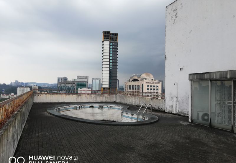 Most sensation tripleLevel Penthouse For SALE in KL city .