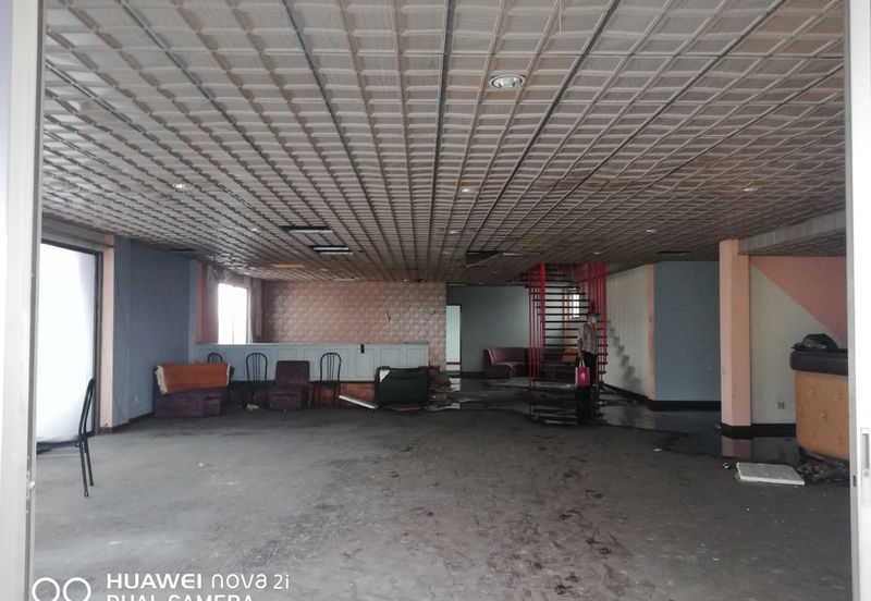 Most sensation tripleLevel Penthouse For SALE in KL city .