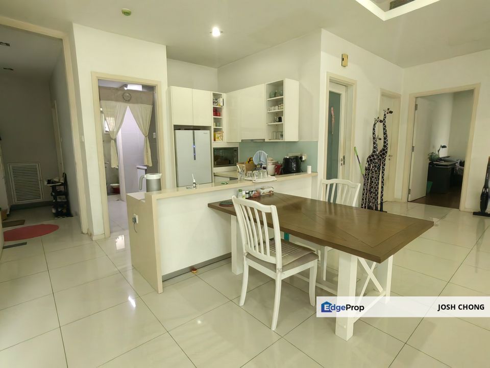 Beautiful Home Lower Unit With Terrace Garden Gated Guarded Club House, Selangor, Putra Heights