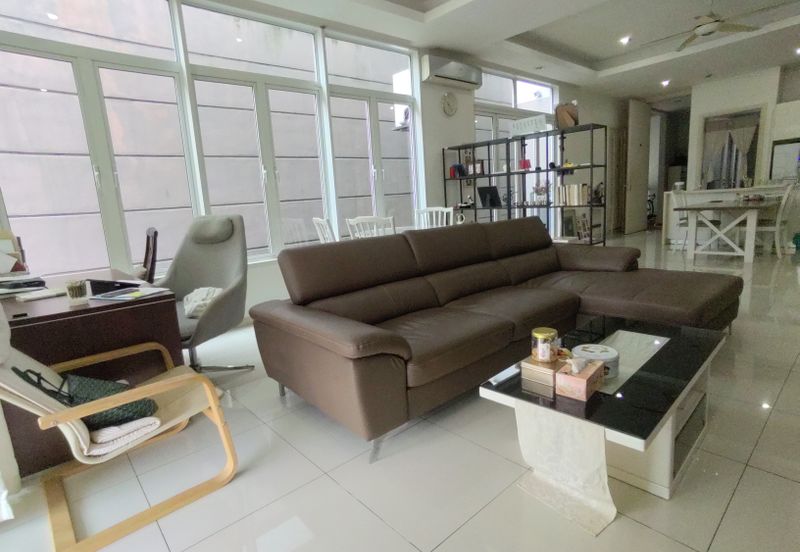 The Mews @ The Glades