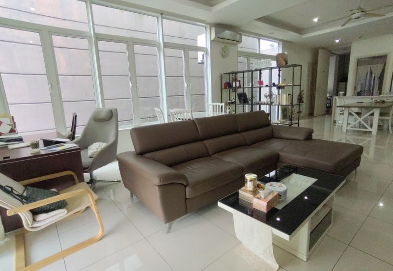 The Mews @ The Glades