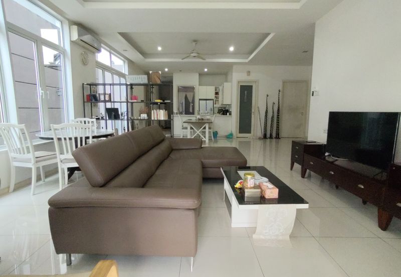 The Mews @ The Glades