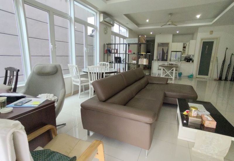 The Mews @ The Glades