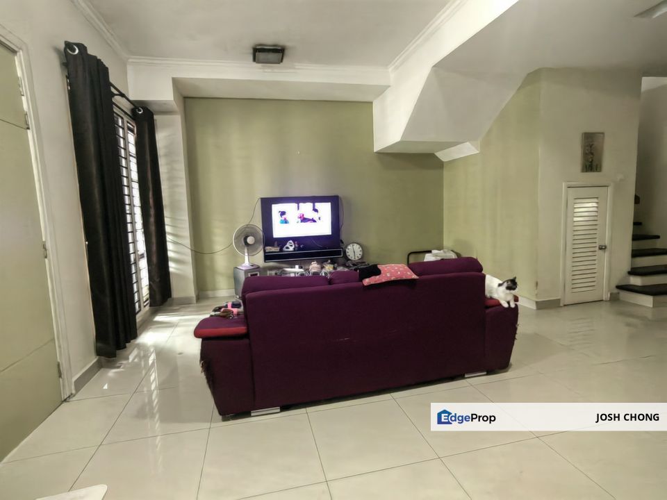 Beautiful Home Practical Layout Near Garden Walk To LRT Guarded Gated, Selangor, Putra Heights