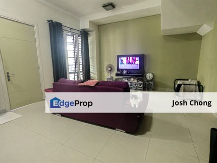 Beautiful Home Practical Layout Near Garden Walk To LRT Guarded Gated, Selangor, Putra Heights