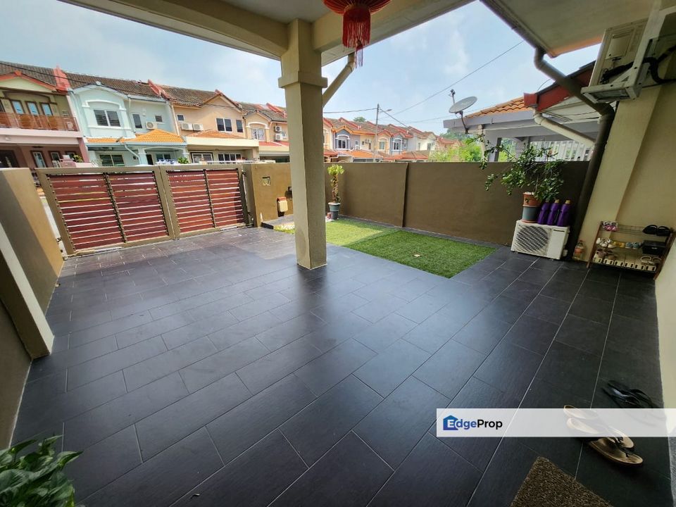 Beautiful Home in Taman Saujana Puchong Renovated for SALE, Selangor, Puchong South