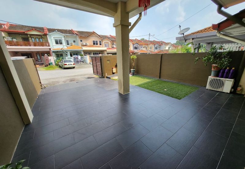 Taman Saujana Puchong