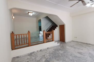 Double Storey SL6, Bandar Sungai Long For Sale