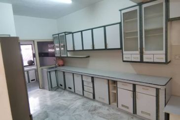 Double Storey SL6, Bandar Sungai Long For Sale