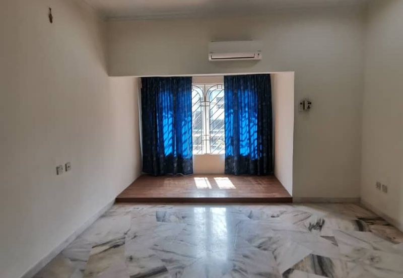 Double Storey SL6, Bandar Sungai Long For Sale