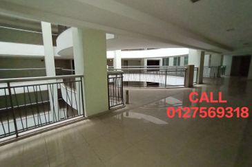 231 TR Serviced Suite