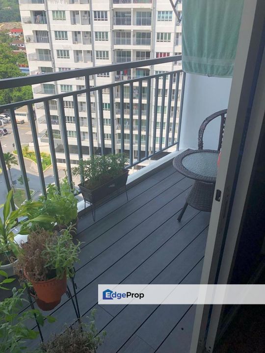 Beautifully Renovated Casa Tropika Puchong Batu 14 for Sale, Selangor, Puchong