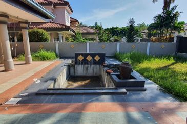 Semi Detached in Bandar Puteri 9 Puchong Renovated for Sale