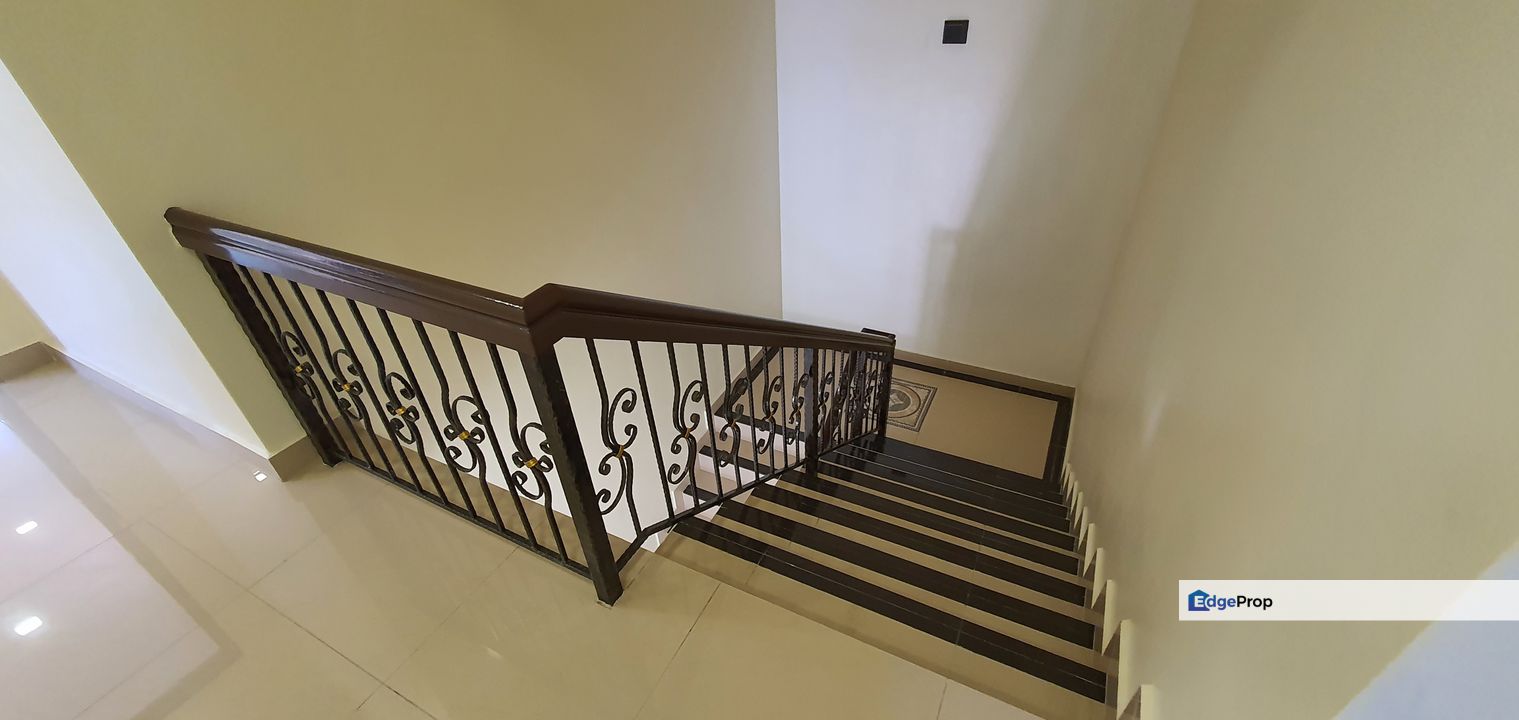 Semi Detached in Bandar Puteri 9 Puchong Renovated for Sale, Selangor, Bandar Puteri Puchong