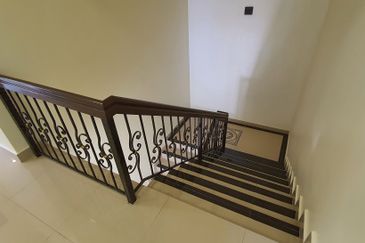 Semi Detached in Bandar Puteri 9 Puchong Renovated for Sale