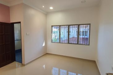 Semi Detached in Bandar Puteri 9 Puchong Renovated for Sale