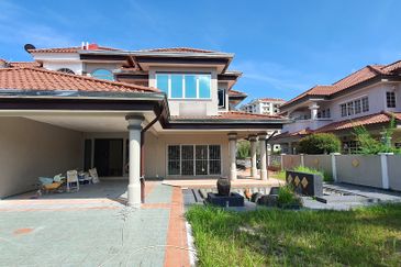 Semi Detached in Bandar Puteri 9 Puchong Renovated for Sale