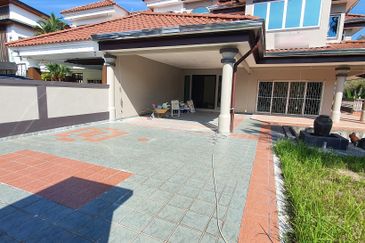 Semi Detached in Bandar Puteri 9 Puchong Renovated for Sale