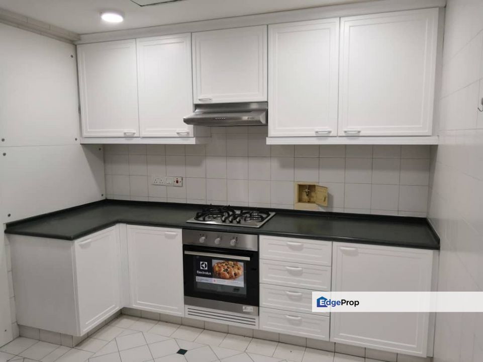 Seri Duta 1 with 10 Car Parks Renovated Dutamas near Bdr Damansara for SALE, Kuala Lumpur, Taman Duta